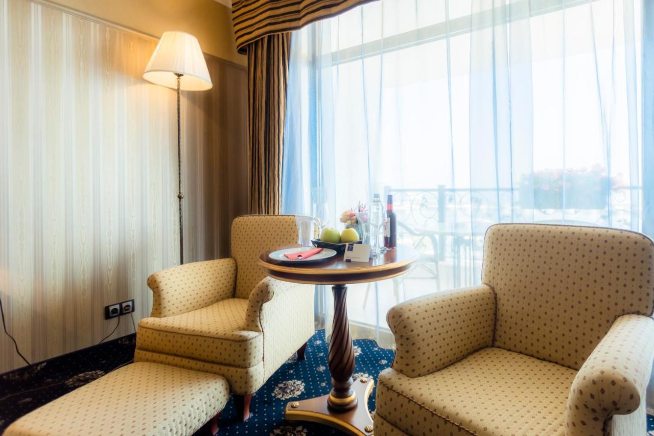 Hotel Palace Marina Dinevi Sveti Vlas Eksteriør billede