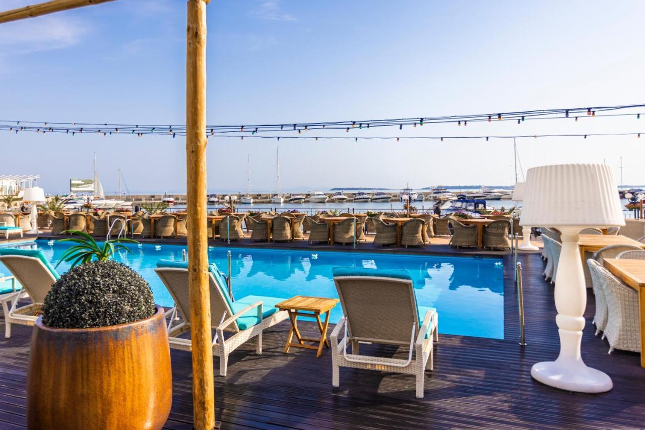 Hotel Palace Marina Dinevi Sveti Vlas Eksteriør billede