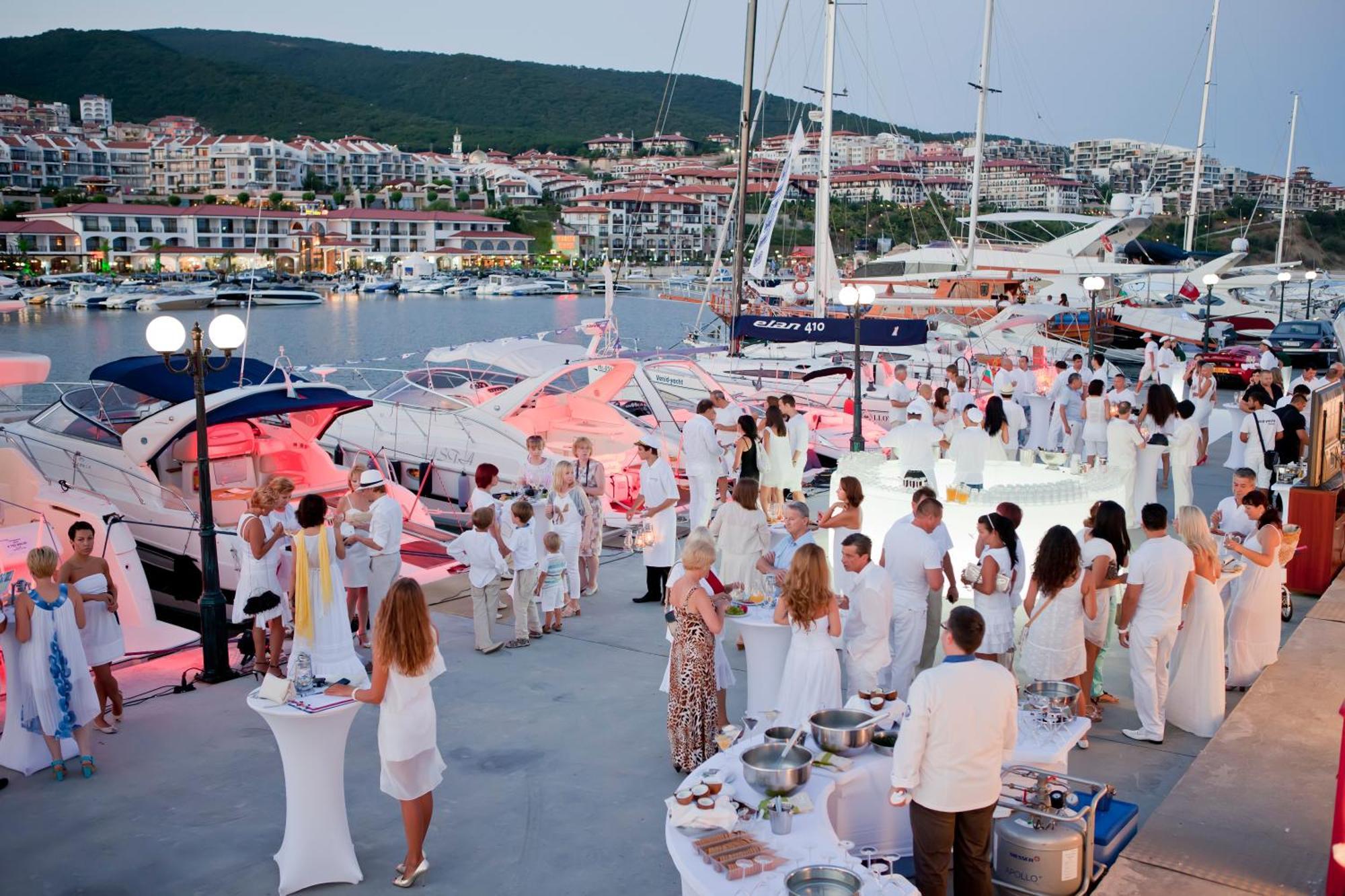 Hotel Palace Marina Dinevi Sveti Vlas Eksteriør billede