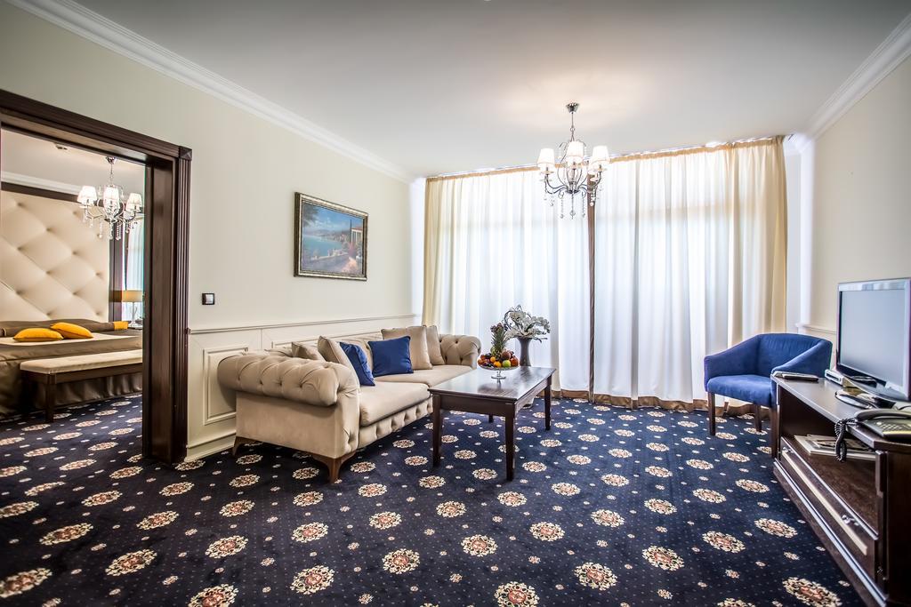 Hotel Palace Marina Dinevi Sveti Vlas Eksteriør billede