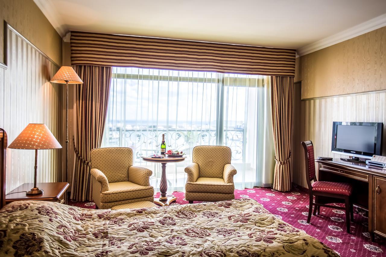 Hotel Palace Marina Dinevi Sveti Vlas Eksteriør billede